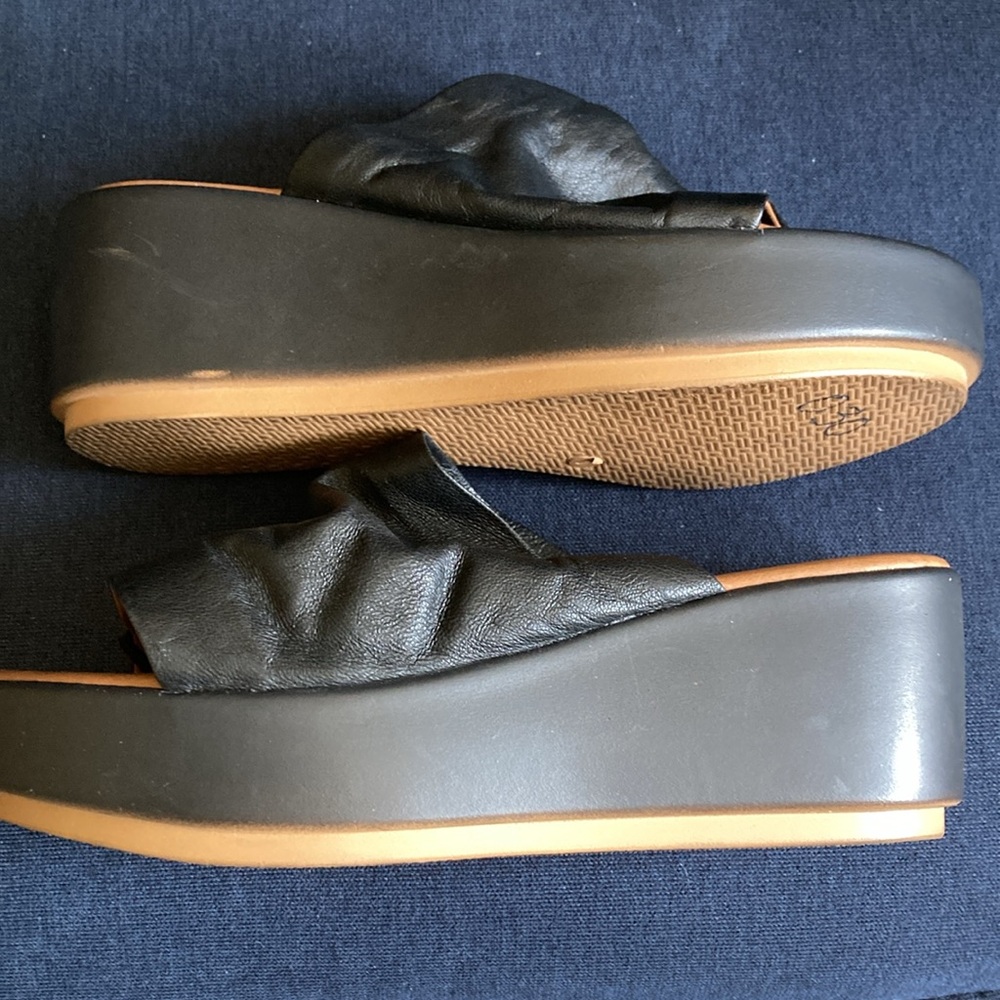 NWOT A. Giannetti made in Italy black leather upper wedge sandals - Picture 6 of 12
